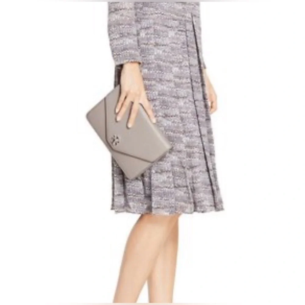 Tory Burch Kira Leather Envelope Convertible Clutch Crossbody Chain Champagne